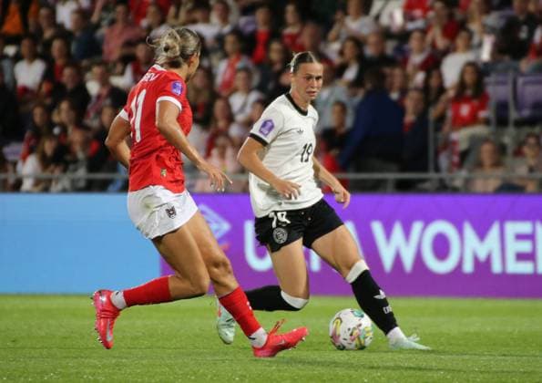 03 06 2025, xgrfx, Soccer UEFA Women s Nations League , Austria Germany v l Marina Georgieva Austria , Klara Bühl German women s national team DFL DFB REGULATIONS PROHIBIT ANY USE OF PHOTOGRAPHS as IMAGE SEQUENCES and or QUASI VIDEO Vienna