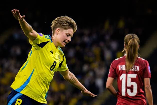 250603 Lina Hurtig of Sweden celebrates after scoring 6 1 during the Women s Nations League football match between Sweden and Denmark on June 3, 2025 in Stockholm Photo Joel Marklund BILDBYRAN kod JM JM0698 fotboll football soccer fotball nations league uefa womens nations league sverige sweden danmark denmark dam bbeng jubel  Copyright: JOELxMARKLUND BB250603JM159