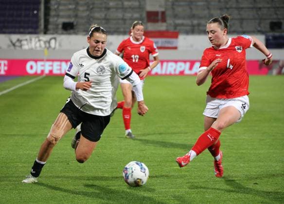 03 06 2025, xgrfx, Football UEFA Women s Nations League , Austria Germany v l Carlotta Wamser German Women s National Team , Maria Plattner Austria DFL DFB REGULATIONS PROHIBIT ANY USE OF PHOTOGRAPHS as IMAGE SEQUENCES and or QUASI VIDEO Vienna