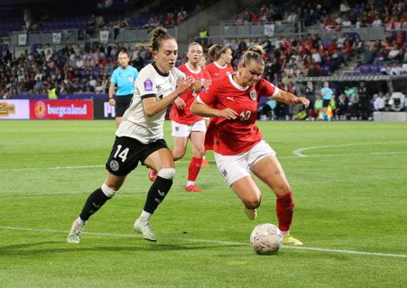 03 06 2025, xgrfx, Football UEFA Women s Nations League , Austria Germany v l Sophia Kleinherne German Women s National Team , Laura Wienroither Austria DFL DFB REGULATIONS PROHIBIT ANY USE OF PHOTOGRAPHS as IMAGE SEQUENCES and or QUASI VIDEO Vienna