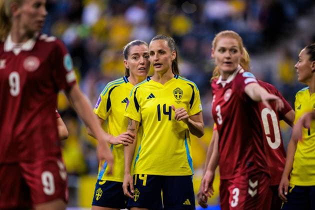 250603 Linda Sembrant and Nathalie Björn of Sweden during the Women s Nations League football match between Sweden and Denmark on June 3, 2025 in Stockholm Photo Joel Marklund BILDBYRAN kod JM JM0698 fotboll football soccer fotball nations league uefa womens nations league sverige sweden danmark denmark dam bbeng  Copyright: JOELxMARKLUND BB250603JM168