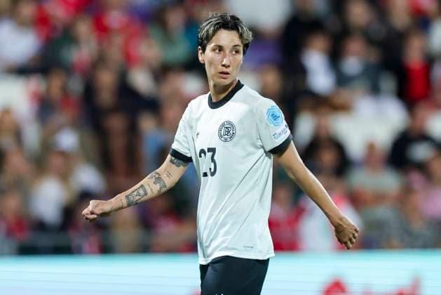 Sara Doorsoun Germany looks on, UEFA Women s Nations League 2024 25 Grp A1 MD6, Austria and Germany, Viola Park on 03 June 2025 in Vienna, Austria Photo by Marco Steinbrenner DeFodi Images Sara Doorsoun Germany looks on, UEFA Women s Nations League 2024 25 Grp A1 MD6, Austria and Germany, Viola Park, June 3, 2025 in Vienna, Austria Photo by Marco Steinbrenner DeFodi Images