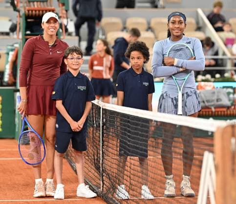 2025 Roland-Garros - Day 11 PARIS, FRANCE - JUNE 04: Madison Keys (L) of US and Coco Gauff (R) of US pose before their quarter-final women s singles match on day 11 of the French Open tennis tournament on Court Philippe-Chatrier at the Roland-Garros in Paris on June 04, 2025. Mustafa Yalcin Anadolu Paris France. Editorial use only. Please get in touch for any other usage.  Copyright: x2025xAnadoluxMustafaxYalcinx