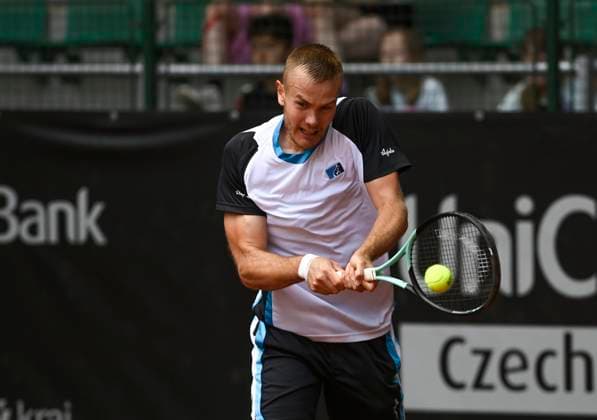 Vitaliy Sachko of Ukraine defeated Milos Karol of Slovakia (not seen) during their second round match of the UniCredit Czech Open, ATP, Tennis Herren Challenger tour in Prostejov, Czech Republic, June 4, 2025. (CTKxPhoto LudekxPerina) CTKPhotoP2025060403407  CTKPhotoP2025060403407