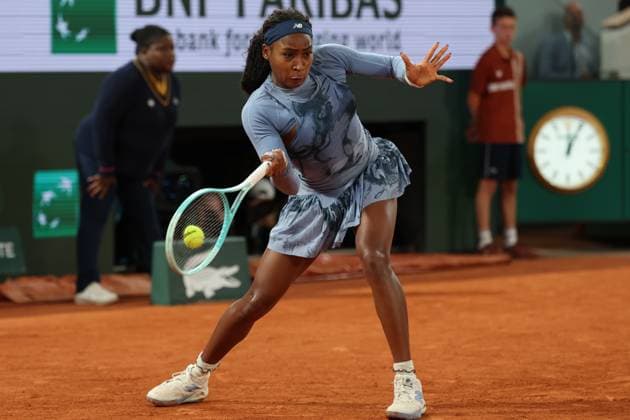 June 4, 2025, Paris, Celestynow, France: COCO GAUFF of USA during the match against Madison Keys of USA in the quarter final of the French Open 2025 at Roland Garros in Paris. Paris France - ZUMAc278 20250604_zsp_c278_002 Copyright: xMarcinxCholewinskix