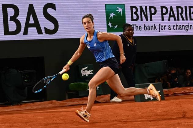 Roland Garros 2025: Mirra Andreeva () faces Lois Boisson (FRA) in the quarter-finals of the Grand Slam tournament, on the Philippe Chatrier court, in Paris, on June 4, 2025, at the Roland-Garros stadium, - 04 06 2025 - France Ile-de-France (region) Paris -  JulienxMattiax xLexPictorium LePictorium_0309831