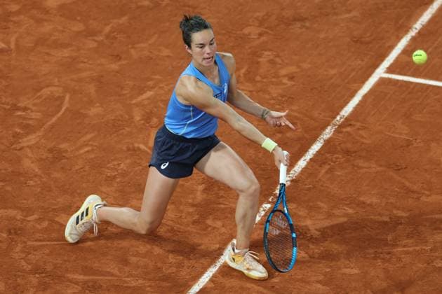 June 4, 2025, Paris, Celestynow, France: LOIS BOISSON of France during the match against Mirra Andreeva in the quarter final of the French Open 2025 at Roland Garros in Paris. Boisson won 7:6 (8-6), 6:3. Paris France - ZUMAc278 20250604_zsp_c278_022 Copyright: xMarcinxCholewinskix