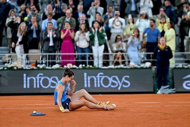 French Open - Lois Boisson Eliminates Mirra Andreeva in The Quarter-Finals Lois Boisson of France plays against Mirra Andreeva of Russia in the quarter finals of the womens singles at Roland Garros on June 4, 2025 in Paris, France. Photo by ABACAPRESS.COM Paris France  Copyright: xABACAx
