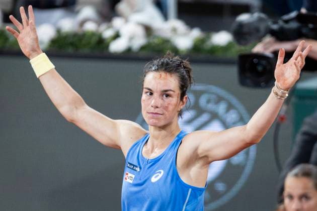 Loïs Boisson remporte le quart de finale face à Mirra Andreeva lors des internationaux de France de Tennis de Roland Garros 2025 (Jour 11) La française Loïs Boisson remporte le quart de finale face à M.Andreeva lors des internationaux de France de Tennis de Roland Garros 2025 (Jour 11), à Paris, France, le 4 juin 2025. Jacovides-Moreau Bestimage Loïs Boisson (France) wins the fourth quarter of the finale to M.Andreeva at the French tennis internationals of Roland Garros 2025 (Jour 11), Paris, France, June 4, 2025. Jacovides-Moreau Bestimage Paris France  Copyright: xJACOVIDES-MOREAUx xBESTIMAGExJACOVIDES-MOREAUx xBESTIMAGEx
