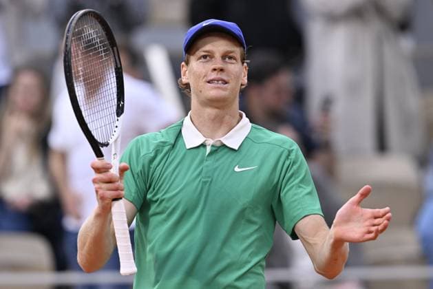 2025 Roland-Garros - Day 11 PARIS, FRANCE - JUNE 4: Jannik Sinner of Italy celebrates after winning against Aleksandr Bublik (not seen) of Kazakhstan during the Men s Singles Quarter Final match on Day Eleven of the 2025 French Open at Court Philippe-Chatrier in Paris, France on June 4, 2025. Burak Akbulut Anadolu Paris France. Editorial use only. Please get in touch for any other usage.  Copyright: x2025xAnadoluxBurakxAkbulutx