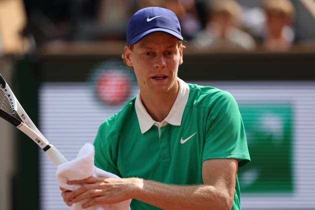 ROLAND GARROS 2025 Thierry Larret MAXPPP - PARIS (75) 04 06 2025 Thierry Larret Maxppp. Tennis. Roland Garros 2025. Internationaux de France de tennis. Stade Roland Garros, Paris (75). Le 4 juin 2025. Court Philippe Chatrier : Jannik SINNER (ITA) vs Alexander BUBLIK (KAZ). - Tennis. Roland Garros 2025. French Open tennis tournament. Roland Garros Stadium, Paris (75) PARIS (75) STADE ROLAND GARROS PARIS ILE DE FRANCE FRANCE  Copyright: xMAXPPPxThierryxLarretx TLR202506046646 TLR202506046646