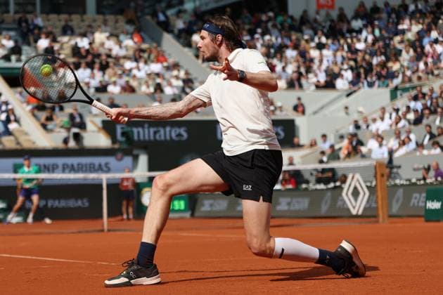 June 4, 2025, Paris, Celestynow, France: ALEXANDER BUBLIK of Kazakhstan during the match against Jannik Sinner of Italy in the quarter final of the French Open 2025 at Roland Garros in Paris. Bublik lost 1:6, 5:7, 0:6. Paris France - ZUMAc278 20250604_zsp_c278_050 Copyright: xMarcinxCholewinskix