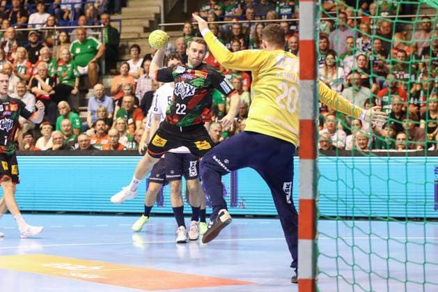 04 06 2025, xgox, Handball Daikin HBL, SC Magdeburg SG Flensburg Handewitt emspor, v l Lukas Mertens Magdeburg, 22 throws goal, Torschuetze, scores goal, Treffer, scores the goal Magdeburg