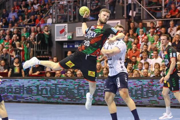 04 06 2025, xgox, Handball Daikin HBL, SC Magdeburg SG Flensburg Handewitt emspor, v l Philipp Weber Magdeburg, 20 wirft Tor, Torschuetze, erzielt Tor, Treffer, scores the goal Magdeburg