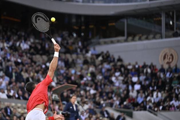 2025 Roland-Garros - Day 11 PARIS, FRANCE - JUNE 04: Novak Djokovic of Serbia plays against Alexander Zverev of Germany during the Men s Singles Quarter Final match on Day Eleven of the 2025 French Open at Roland Garros on June 04, 2025 in Paris, France. Burak Akbulut Anadolu Paris France. Editorial use only. Please get in touch for any other usage.  Copyright: x2025xAnadoluxBurakxAkbulutx