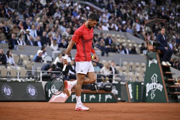 2025 Roland-Garros - Day 11 PARIS, FRANCE - JUNE 4: Novak Djokovic of Serbia in action against Alexander Zverev (not seen) of Germany during the Men s Singles Quarter Final match on Day Eleven of the 2025 French Open at Court Philippe-Chatrier in Paris, France on June 4, 2025. Burak Akbulut Anadolu Paris France. Editorial use only. Please get in touch for any other usage.  Copyright: x2025xAnadoluxBurakxAkbulutx