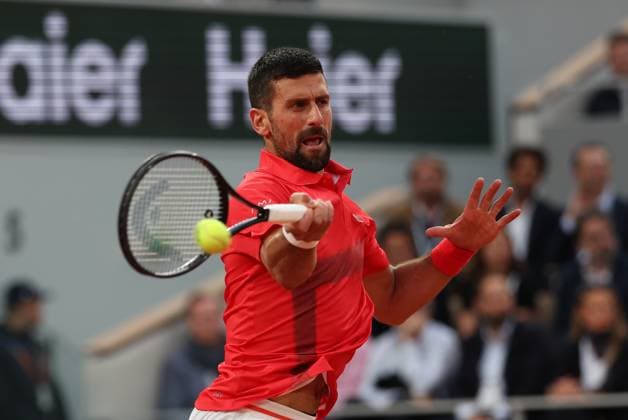 ROLAND GARROS 2025 Thierry Larret MAXPPP - PARIS (75) 04 06 2025 Thierry Larret Maxppp. Tennis. Roland Garros 2025. Internationaux de France de tennis. Stade Roland Garros, Paris (75).Le 4 juin 2025. Court Philippe Chatrier : Alexander ZVEREV (GER) vs Novak DJOKOVIC (SRB) PARIS (75) STADE ROLAND GARROS PARIS ILE DE FRANCE FRANCE  Copyright: xMAXPPPxThierryxLarretx TLR202506047016 TLR202506047016