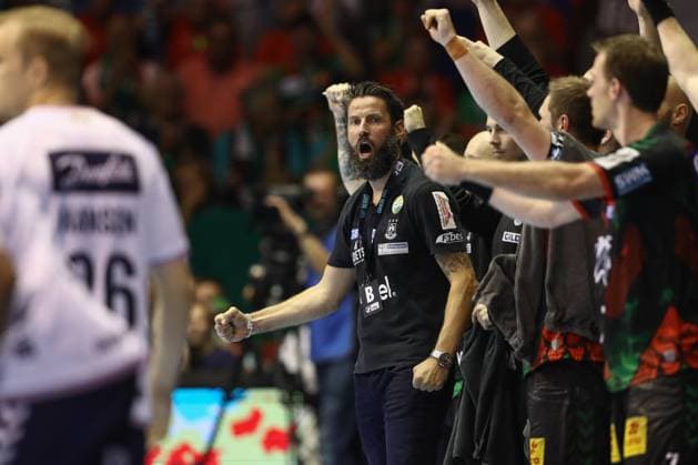 04 06 2025, xtgx, Handball, Daikin HBL, SC Magdeburg SG Flensburg Handewitt v l Bennet Wiegert Magdeburg, Trainer Jubel, Torjubel, jubelt ueber das Tor, celebrate the goal, celebration Magdeburg