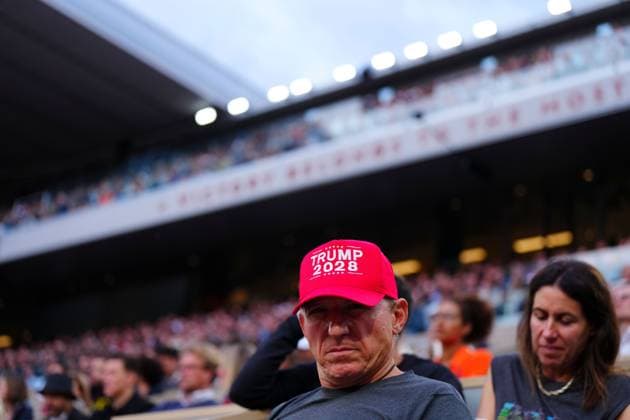 A spectator wearing a Trump 2028 baseball cap during the match between Novak Djokovic and Alexander Zverev despite the constitution ruling that no US President can serve a third term French Open Tennis, Day Eleven, Tennis, Roland Garros, Paris, France - 04 Jun 2025 EDITORIAL USE ONLY No use with unauthorised audio, video, data, fixture lists, club league logos or live services. Online in-match use limited to 120 images, no video emulation. No use in betting, games or single club league player publications. Copyright: xJavierxGarcia Shutterstockx 15337990eh