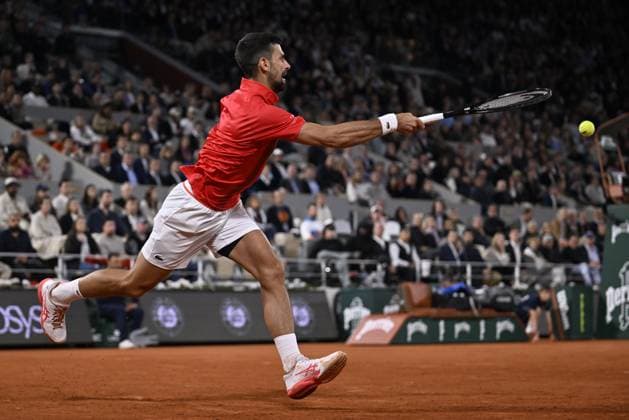 2025 Roland-Garros - Day 11 PARIS, FRANCE - JUNE 04: Alexander Zverev of Germany (not seen) and Novak Djokovic of Serbia compete during the Men s Singles Quarter Final match on Day Eleven of the 2025 French Open at Roland Garros on June 04, 2025 in Paris, France. Burak Akbulut Anadolu Paris France. Editorial use only. Please get in touch for any other usage.  Copyright: x2025xAnadoluxBurakxAkbulutx