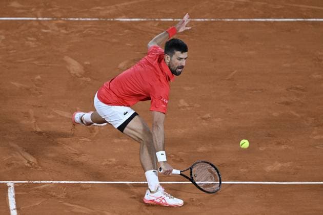 2025 Roland-Garros - Day 11 PARIS, FRANCE - JUNE 04: Alexander Zverev (not seen) of Germany competes with Novak Djokovic of Serbiaduring the Men s Singles Quarter Final match on Day Eleven of the 2025 French Open at Roland Garros on June 04, 2025 in Paris, France. Burak Akbulut Anadolu Paris France. Editorial use only. Please get in touch for any other usage.  Copyright: x2025xAnadoluxBurakxAkbulutx
