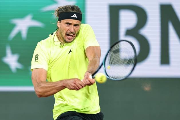 Alexander Zverev, GER, during quarterfinal of 2025 French Open at Roland Garros, Paris, 04 06 2025