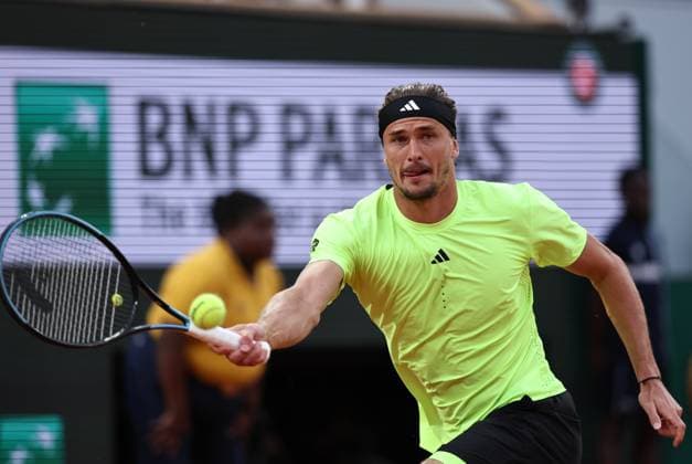 (250605) -- PARIS, June 5, 2025 -- Alexander Zverev returns a shot during the men s singles quarterfinal match between Alexander Zverev of Germany and Novak Djokovic of Serbia at the French Open tennis tournament at Roland Garros, Paris, France, June 4, 2025. ) (SP)FRANCE-PARIS-TENNIS-FRENCH OPEN-MEN S SINGLES-QUARTERFINAL LixJing 