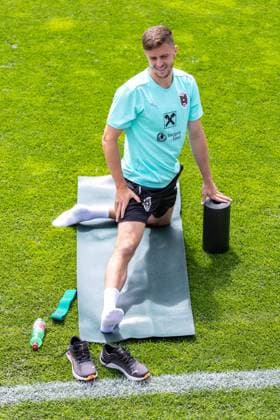 03.06.2025, Seefeld, AUT, FIFA WM 2026 Qualifikation, ÖFB Nationalteam, Training, während einer ÖFB-Trainingseinheit vor dem WM-Qualifikationsspiel gegen Rumänien in der Gruppe H, 3. Runde am 03.Juni.2025 in Seefeld, im Bild Christoph Baumgartner Christoph Baumgartner of Austria during a trainings session of Austrian National Footballteam for the 2026 FIFA World Cup, WM, Weltmeisterschaft, Fussball qualifiers in Seefeld, Austria on 2025 06 03. Expa Seefeld *** 03 06 2025, Seefeld, AUT, FIFA WM 2026 Qualifiers, ÖFB Nationalteam, Training, during an ÖFB training session before the World Cup qualifier against Romania in group H, 3 round on 03 June 2025 in Seefeld, in the picture Christoph Baumgartner Christoph Baumgartner of Austria during a trainings session of Austrian National Footballteam for the 2026 FIFA World Cup qualifiers in Seefeld, Austria on 2025 06 03 Expa Seefeld  EP_gro