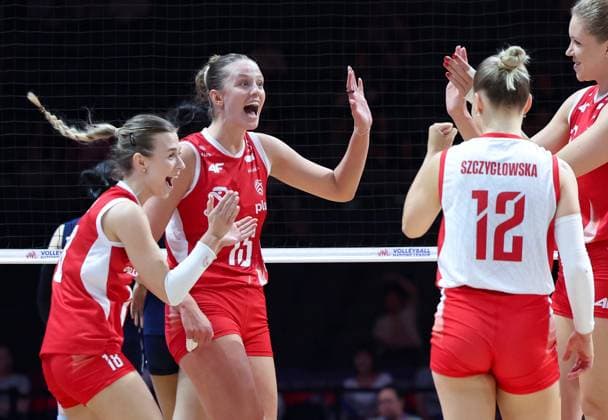(250605) -- BEIJING, June 5, 2025 -- Players of Poland celebrate scoring during the Pool 3 match between China and Poland at the Women s Volleyball Nations League (VNL) 2025 Beijing, at the National Indoor Stadium in Beijing, China, June 5, 2025. ) (SP)CHINA-BEIJING-VOLLEYBALL-VNL-CHINA VS POLAND (CN) LuoxYuan 