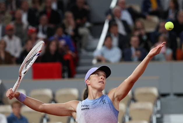 ROLAND GARROS 2025 Thierry Larret MAXPPP - PARIS (75) 05 06 2025 Thierry Larret Maxppp. Tennis. Roland Garros 2025. Internationaux de France de tennis. Stade Roland Garros, Paris (75). Le 5 juin 2025. Court Philippe Chatrier : Aryna SABALENKA (RUS) vs Iga SWIATEK (POL) - Tennis. Roland Garros 2025. French Open tennis tournament. Roland Garros Stadium, Paris PARIS (75) STADE ROLAND GARROS PARIS ILE DE FRANCE FRANCE  Copyright: xMAXPPPxThierryxLarretx TLR202506058640 TLR202506058640