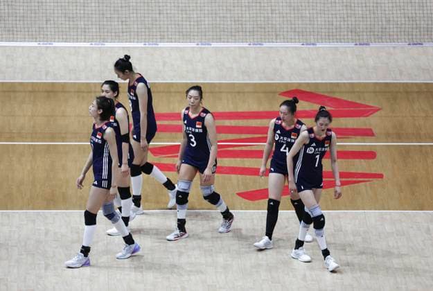 (250605) -- BEIJING, June 5, 2025 -- Players of China react during the Pool 3 match between China and Poland at the Women s Volleyball Nations League (VNL) 2025 at the National Indoor Stadium in Beijing, China, June 5, 2025. ) (SP)CHINA-BEIJING-VOLLEYBALL-VNL-CHINA VS POLAND (CN) HanxYan 