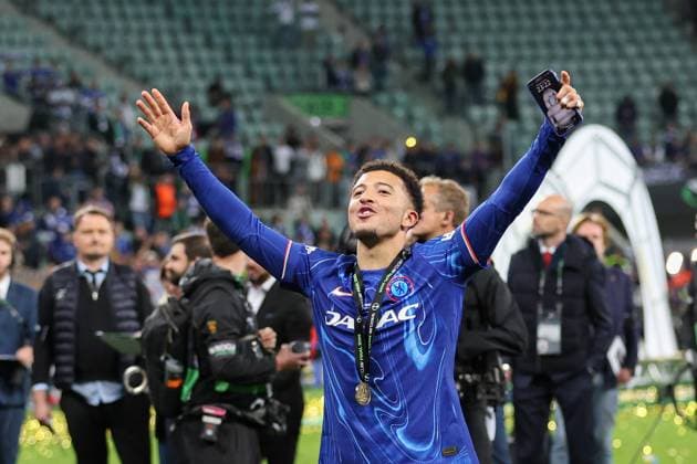 May 29, 2025, Wroclaw, Poland: Jadon Sancho of Chelsea London seen celebrating during the ceremony after the UEFA Conference League Final 2025 between Real Betis and Chelsea London at Wroclaw Stadium. Final score; Real Betis 1: 4 Chelsea London. Wroclaw Poland - ZUMAs197 20250529_aab_s197_058 Copyright: xGrzegorzxWajdax