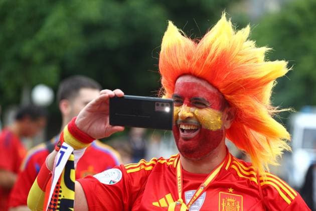 Football, Nations League, Spain - France, Fans before the match in Stuttgart
