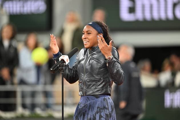 2025 Roland-Garros - Day 12 PARIS, FRANCE - JUNE 5: Coco Gauff of US delivers a victory speech after winning against Lois Boisson (not seen) of France during the Women s Singles semi-final match on Day twelve of the 2025 French Open at Court Philippe-Chatrier in Paris, France on June 5, 2025. Mustafa Yalcin Anadolu Paris France. Editorial use only. Please get in touch for any other usage.  Copyright: x2025xAnadoluxMustafaxYalcinx