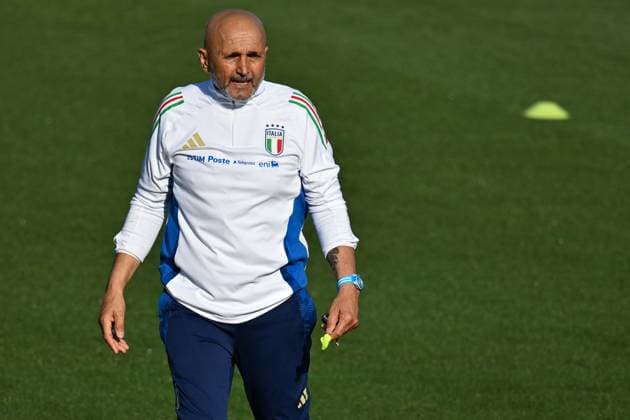 CALCIO - FIFA Mondiali - Italy training session Head coach of Italy Luciano Spalletti during Italy training session, FIFA World Cup, WM, Weltmeisterschaft, Fussball match in Florence, Italy, June 03 2025 Florence Italy  Copyright: xIPAxSport ABACAx