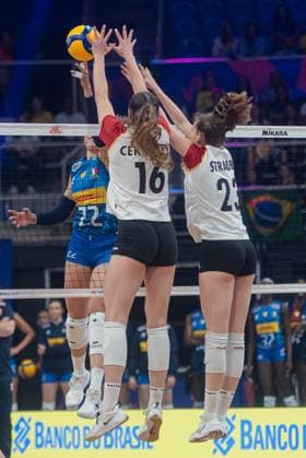 Germany vs Italy RIO DE JANEIRO, RJ - 05.06.2025: GERMANY VS ITALY - Italy& 39;s women& 39;s volleyball team wins in a tie break against Germany on the second day of the VNL, at Maracanazinho in Rio de Janeiro, RJ, this Thursday (05). (Photo: Letycia Miller Fotoarena) x2749668x  LetyciaxMiller