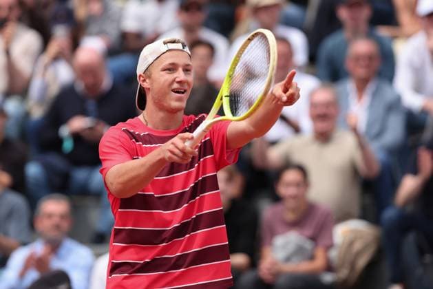 Max Schoenhaus GER cheers after the victory, Cheers, Joy, Emotion, Boys Singles, Boys Singles Tennis French Open 2025 Roland Garros Paris France June 6, 2025 Copyright: xJuergenxHasenkopfx