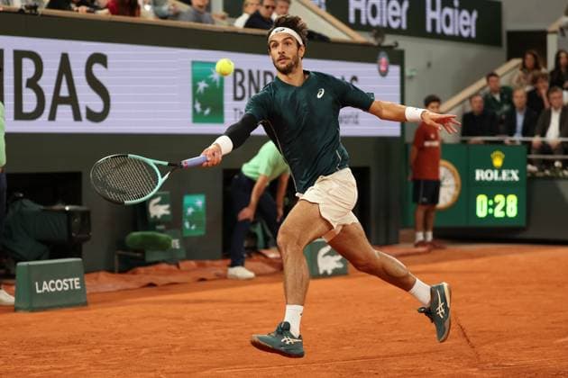 ROLAND GARROS 2025 Thierry Larret MAXPPP - PARIS (75) 06 06 2025 Thierry Larret Maxppp. Tennis. Roland Garros 2025. Internationaux de France de tennis. Stade Roland Garros, Paris (75). Le 6 juin 2025. Court Philippe Chatrier : Demi-Finale Hommes, Lorenzo MUSETTI (ITA) vs Carlos ALCARAZ (ESP). PARIS (75) STADE ROLAND GARROS PARIS ILE DE FRANCE FRANCE  Copyright: xMAXPPPxThierryxLarretx TLR202506061467 TLR202506061467