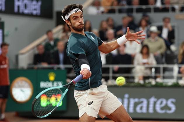 ROLAND GARROS 2025 Thierry Larret MAXPPP - PARIS (75) 06 06 2025 Thierry Larret Maxppp. Tennis. Roland Garros 2025. Internationaux de France de tennis. Stade Roland Garros, Paris (75). Le 6 juin 2025. Court Philippe Chatrier : Demi-Finale Hommes, Lorenzo MUSETTI (ITA) vs Carlos ALCARAZ (ESP). PARIS (75) STADE ROLAND GARROS PARIS ILE DE FRANCE FRANCE  Copyright: xMAXPPPxThierryxLarretx TLR202506061488 TLR202506061488
