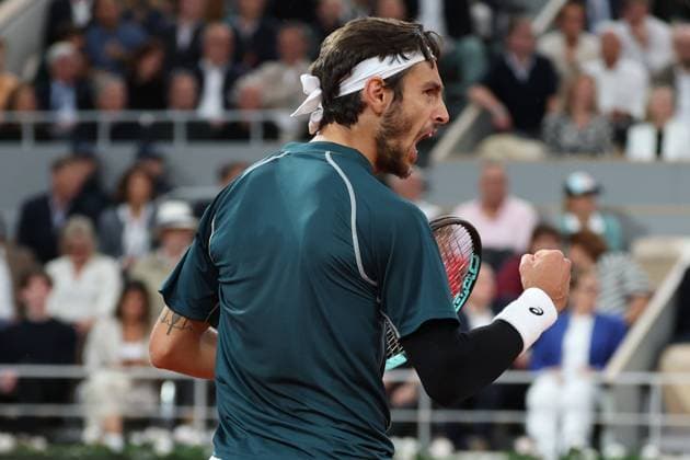 June 6, 2025, Paris, Celestynow, France: LORENZO MUSETTI of Italy during the match against Carlos Alcaraz of Spain in semi final men s singles of French Open 2025 at Roland Garros in Paris. Paris France - ZUMAc278 20250606_zsp_c278_014 Copyright: xMarcinxCholewinskix