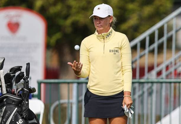 June 06, 2025: Lauren Cartilage of the United States waits her turn on the first tee during the ShopRite LPGA, Golf Damen Classic Presented by Acer in Galloway, NJ. CSM Galloway United States of America - ZUMAc04_ 20250606_zma_c04_001 Copyright: xMikexLangishx