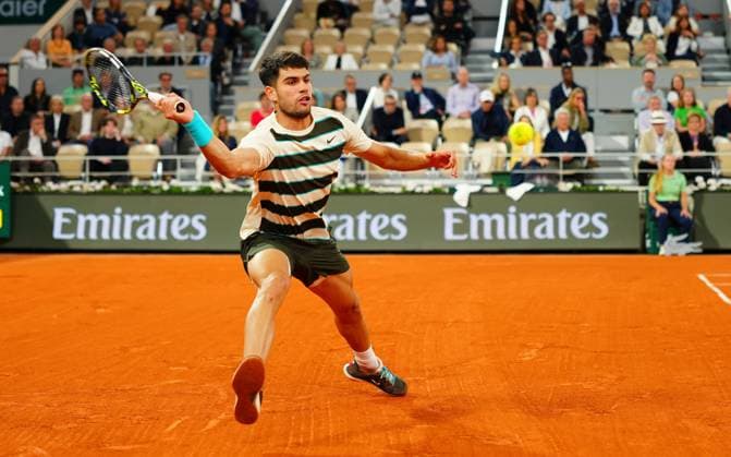 Carlos Alcaraz French Open Tennis, Day Thirteen, Tennis, Roland Garros, Paris, France - 06 Jun 2025 EDITORIAL USE ONLY No use with unauthorised audio, video, data, fixture lists, club league logos or live services. Online in-match use limited to 120 images, no video emulation. No use in betting, games or single club league player publications. Copyright: xJavierxGarcia Shutterstockx 15338000am