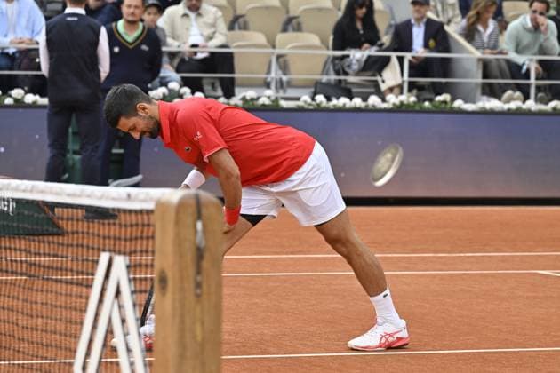 Tennis : Roland Garros 2025 - ITF - Tennis - Roland Garros 2025 - ITF - 1 2 finale Novak Djokovic - Serbie - Yannick Sinner - Italie France  Copyright: xChryslenexCaillaud Psnewzx