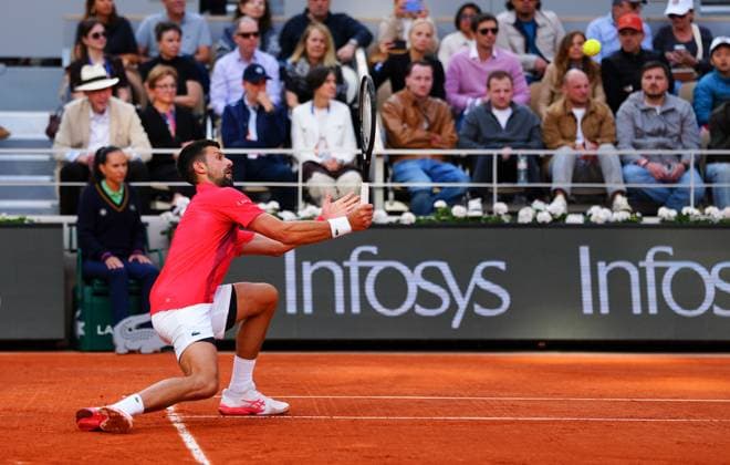 Novak Djokovic in semi final action French Open Tennis, Day Thirteen, Tennis, Roland Garros, Paris, France - 06 Jun 2025 EDITORIAL USE ONLY No use with unauthorised audio, video, data, fixture lists, club league logos or live services. Online in-match use limited to 120 images, no video emulation. No use in betting, games or single club league player publications. Copyright: xJavierxGarcia Shutterstockx 15338000av
