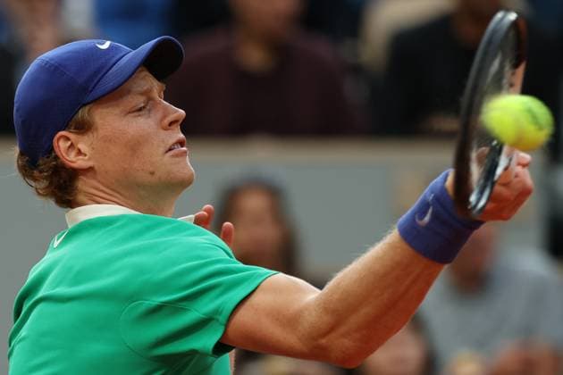 June 6, 2025, Paris, Celestynow, France: JANNIK SINNER of Italy during the match against Novak Djokovic of Serbia in semi final men s singles of French Open 2025 at Roland Garros in Paris. Paris France - ZUMAc278 20250606_zsp_c278_060 Copyright: xMarcinxCholewinskix