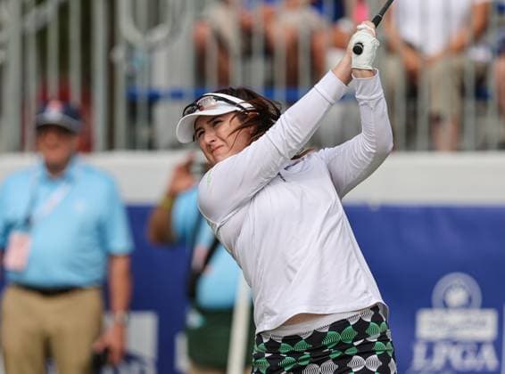 June 06, 2025: Amelia Lewis from the United States tees off on the 1st hole during the ShopRite LPGA, Golf Damen Classic Presented by Acer in Galloway, NJ. CSM Galloway United States of America - ZUMAc04_ 20250606_zma_c04_052 Copyright: xMikexLangishx