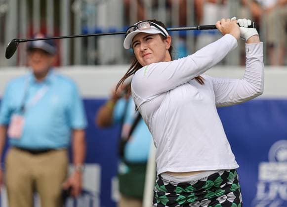 June 06, 2025: Amelia Lewis from the United States tees off on the 1st hole during the ShopRite LPGA, Golf Damen Classic Presented by Acer in Galloway, NJ. CSM Galloway United States of America - ZUMAc04_ 20250606_zma_c04_053 Copyright: xMikexLangishx