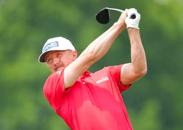 June 6, 2025, Caledon, On, CANADA: Canadian Mackenzie Hughes hits his tee shot on the fifth hole during second round of the RBC Canadian Open golf tournament in Caledon, Ont., on Friday, June 6, 2025. Golf 2025: Canadian Open: Second Round  - ZUMAc35_ 20250606_zaf_c35_152 Copyright: xNathanxDenettex