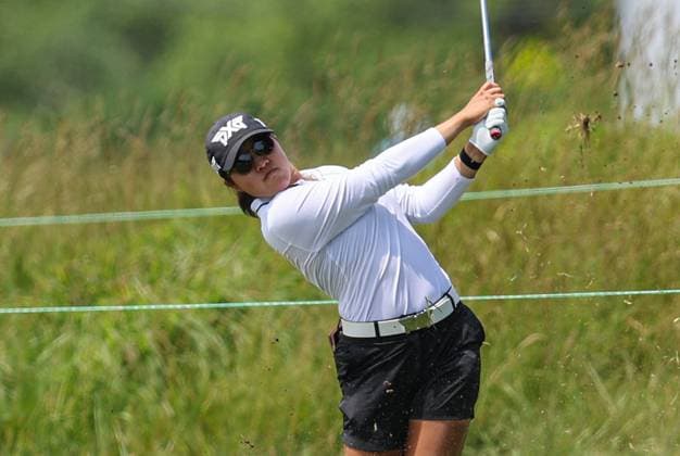 June 06, 2025: Auston Kim hits out off the rough during the ShopRite LPGA, Golf Damen Classic Presented by Acer in Galloway, NJ. CSM Galloway United States of America - ZUMAc04_ 20250606_zma_c04_130 Copyright: xMikexLangishx