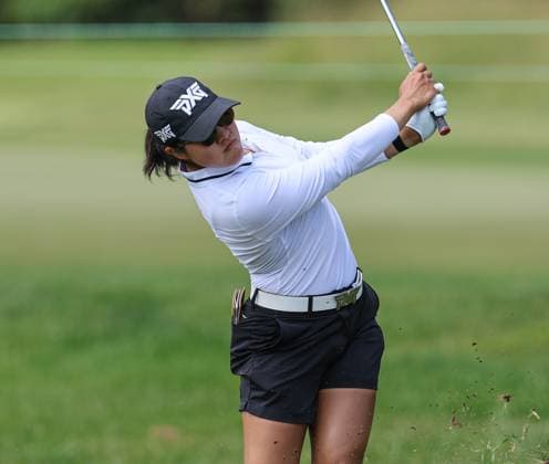 LPGA, Golf Damen 2025: ShopRite LPGA Classic Presented By Acer JUN 06 June 06, 2025: Auston Kim hits a chip shot to the green during the ShopRite LPGA Classic Presented by Acer in Galloway, NJ. Mike Langish CSM (Credit Image: Ã‚Â Mike Langish Cal Media) (Credit Image: Ã‚Â Mike Langish Cal Sport Media) (Credit Image: Â Mike Langish Cal Sport Media) Galloway New Jersey United States of America EDITORIAL USE ONLY Copyright: xx ZUMA-20250606_zma_c04_129.jpg MikexLangishx csmphotothree390333